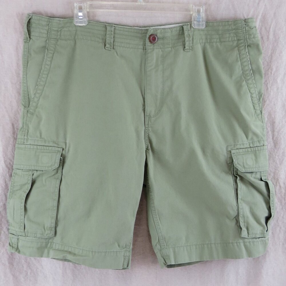 Tommy  Hilfiger Men's Cotton Cargo Shorts SIZE 40 Inseam 10.5"